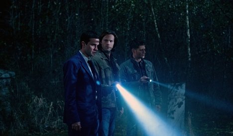 Gil McKinney, Jared Padalecki, Jensen Ackles - Supernatural - Abbadon - Film