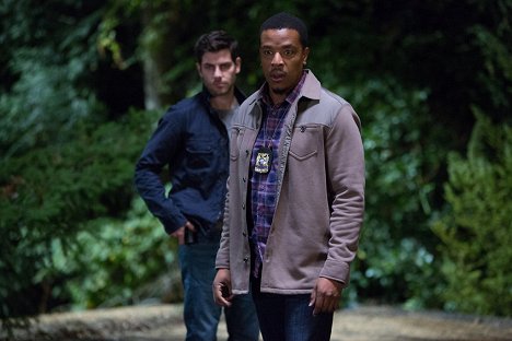 David Giuntoli, Russell Hornsby - Grimm - Cry Luison - Photos