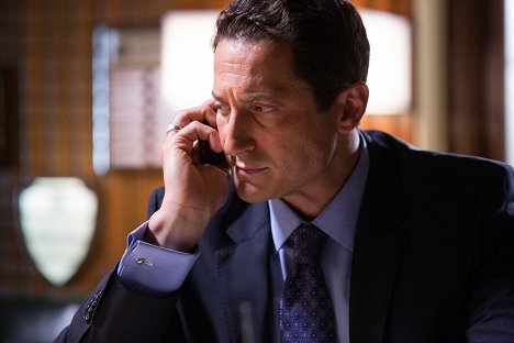 Sasha Roiz - Grimm - Chupacabra - Photos