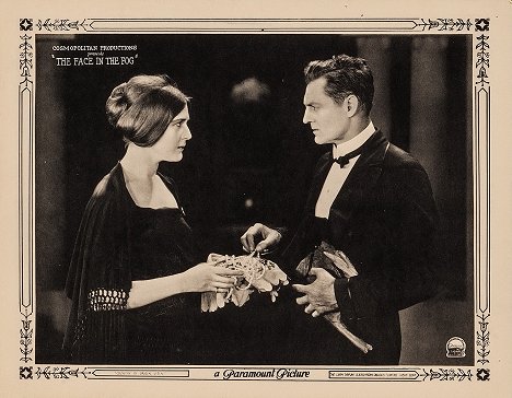 Seena Owen, Lionel Barrymore - The Face in the Fog - Fotocromos