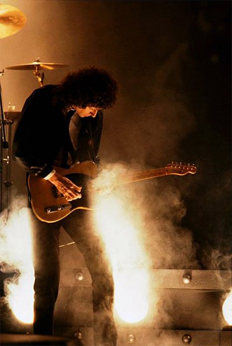 Brian May - Queen: Back Chat - Z filmu
