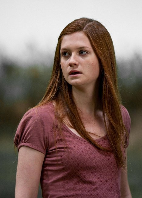 Bonnie Wright - Harry Potter and the Deathly Hallows: Part 1 - Photos