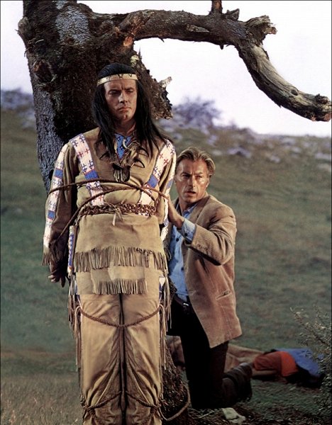 Pierre Brice, Lex Barker - Furia apache - De la película