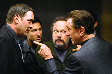 William DeMeo, Billy Crystal, Robert De Niro - Analyze That - Van film