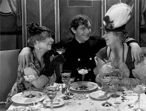 Maude Fulton, Andy Devine, Jobyna Howland - The Cohens and Kellys in Trouble - Filmfotók