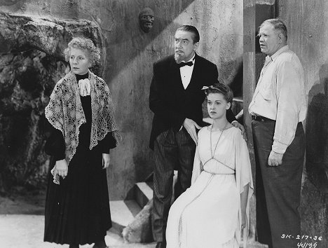Mary Currier, Bela Lugosi, Ellen Hall, Pat McKee - Voodoo Man - Kuvat elokuvasta