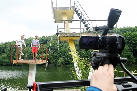 Jaromír Nosek, Šimon Jelínek - Cesta kolem světa za 60 dní - Z filmu