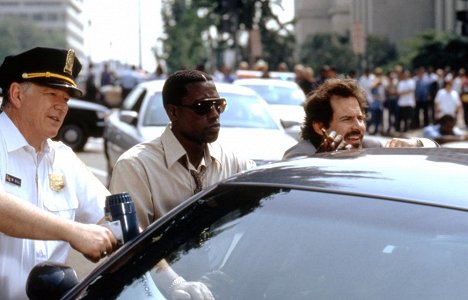 Wesley Snipes, Dennis Miller - Vražda v Bílém domě - Z filmu
