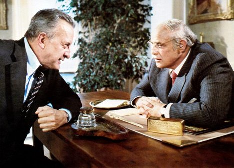 George C. Scott, Marlon Brando - The Formula - Photos