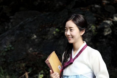 Seul-gi Bae - Cheongchoonhagdang : pungkimoonlan bossam yasa - De la película