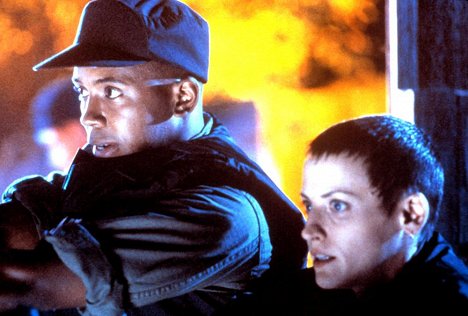 Michael Boatman, Lori Petty - The Glass Shield - De la película