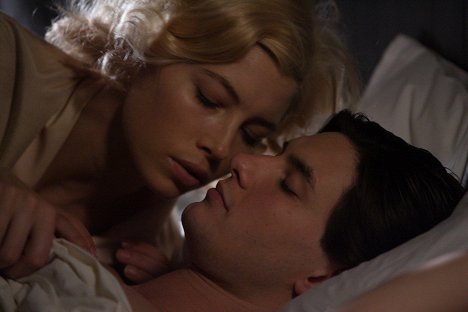 Jessica Biel, Ben Barnes - Easy Virtue - Photos