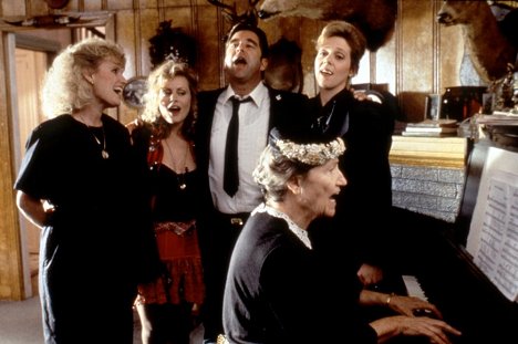 Tess Harper, Beverly D'Angelo, Beau Bridges, Amy Wright, Molly McClure - Daddy's Dyin'... Who's Got the Will? - De filmes