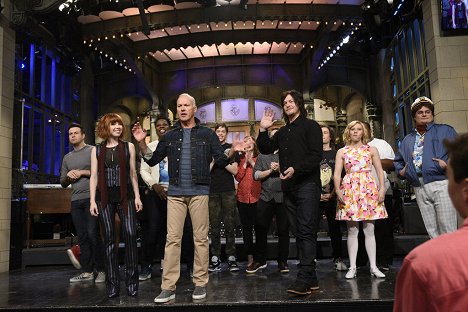 Taran Killam, Carly Rae Jepsen, Leslie Jones, Michael Keaton, Pete Davidson, Norman Reedus, Kate McKinnon, Bobby Moynihan - Saturday Night Live - Filmfotos