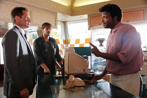 David Duchovny, Grey Damon - Aquarius - The Hunter Gets Captured by the Game - Photos