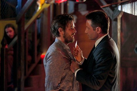 Gethin Anthony, David Duchovny - Aquarius - Home Is Where You're Happy - Film