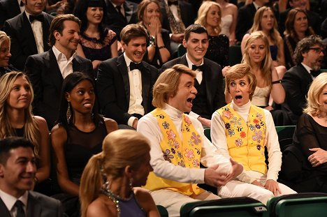 Bradley Cooper, Fred Armisen, Kristen Wiig - SNL: 40th Anniversary Special - Z filmu