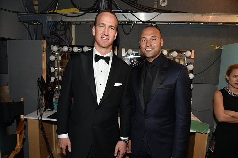 Peyton Manning, Derek Jeter - SNL: 40th Anniversary Special - De la película