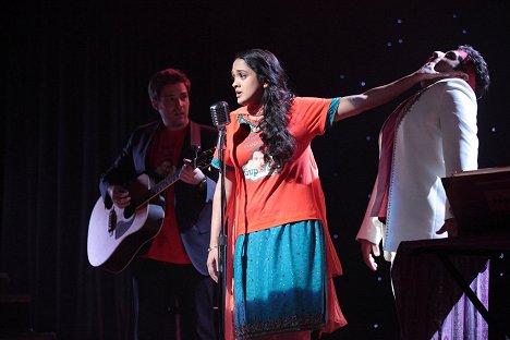 Anisha Nagarajan - Outsourced - A Sitar Is Born - Van film