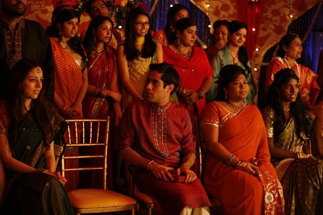 Sacha Dhawan - Haló, tady Indie - Rajiv Ties the Baraat: Part 2 - Z filmu