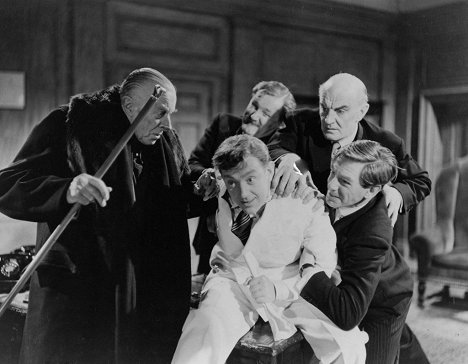 Ernest Thesiger, Alec Guinness, Howard Marion-Crawford, Michael Gough - The Man in the White Suit - Z filmu