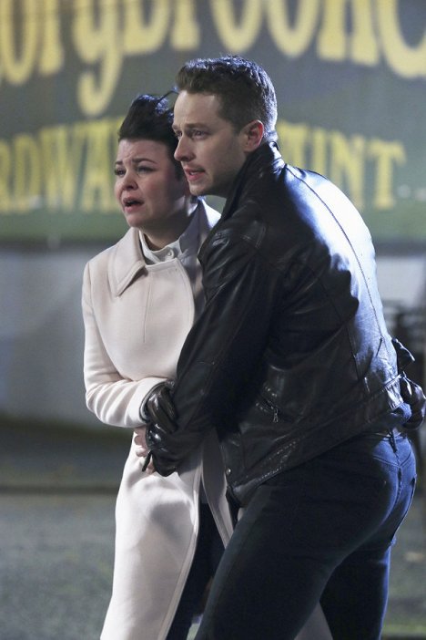 Ginnifer Goodwin, Josh Dallas - Once Upon a Time - Operation Mongoose: Part 2 - Photos