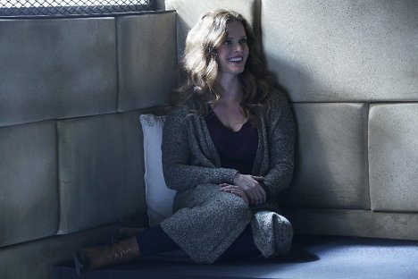 Rebecca Mader - Once Upon a Time - Mother - Photos