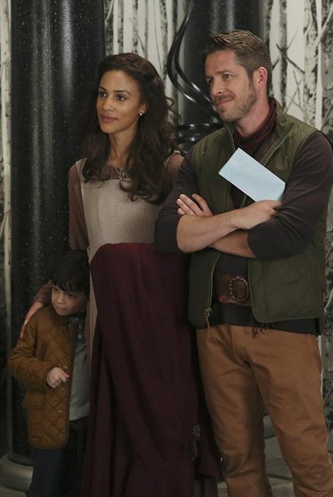 Christie Laing, Sean Maguire - Once Upon a Time - Rocky Road - Photos