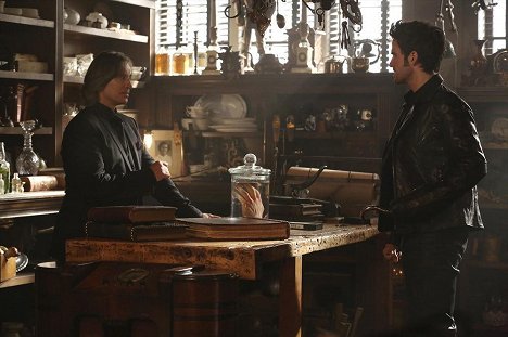 Robert Carlyle, Colin O'Donoghue - Once Upon a Time - The Apprentice - Photos