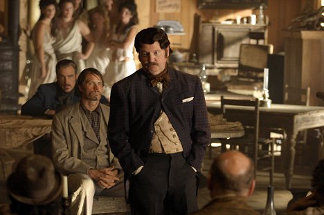 Garret Dillahunt, Brent Briscoe - Deadwood - The Trial of Jack McCall - Photos