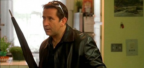 Anthony LaPaglia - I'm with Lucy - Photos