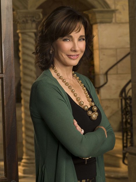 Anne Archer - Privileged - Promo