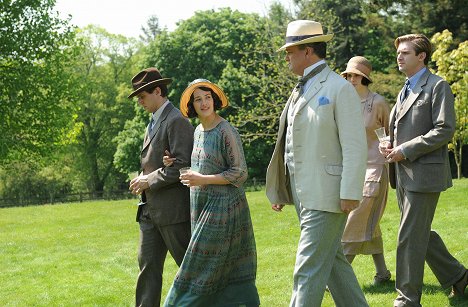 Allen Leech, Jessica Brown Findlay, Hugh Bonneville, Michelle Dockery, Dan Stevens - Downton Abbey - Scherbenhaufen - Filmfotos