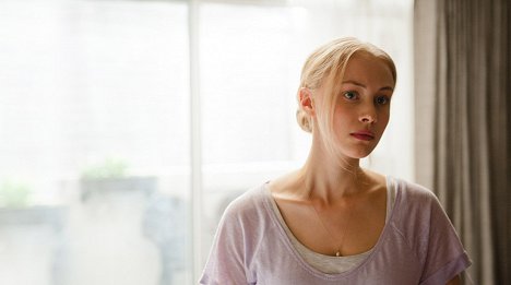 Sarah Gadon - Nepřítel - Z filmu