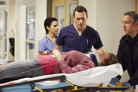 Jason O'Mara - Complications - Immune Response - Photos