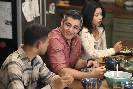 Danny Nucci, Cierra Ramirez - The Fosters - Déjà Vu - Do filme