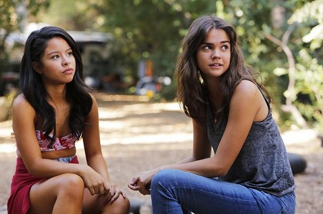 Cierra Ramirez, Maia Mitchell - The Fosters - Mother Nature - Photos