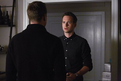 Patrick J. Adams - Suits - Fork in the Road - Photos