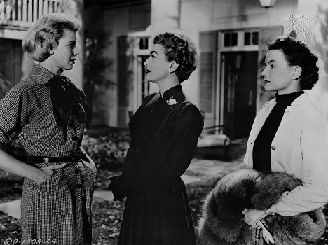 Betsy Palmer, Joan Crawford, Lucy Marlow - La abeja reina - De la película