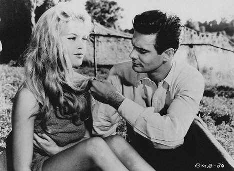 Brigitte Bardot, Louis Jourdan - The Bride Is Too Beautiful - Photos