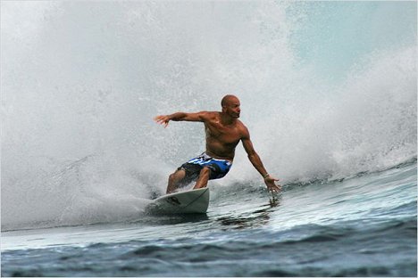 Kelly Slater - Ultimate Wave Tahiti, The - Photos