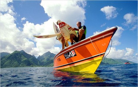 Kelly Slater - The Ultimate Wave Tahiti - Photos
