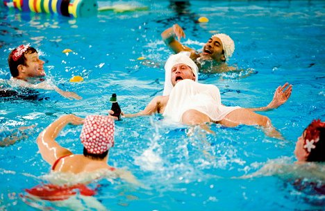 Jonas Inde - Männer im Wasser - Filmfotos