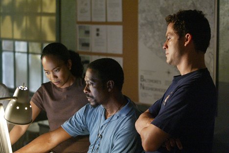 Sonja Sohn, Clarke Peters, Dominic West - The Wire - Time After Time - Photos