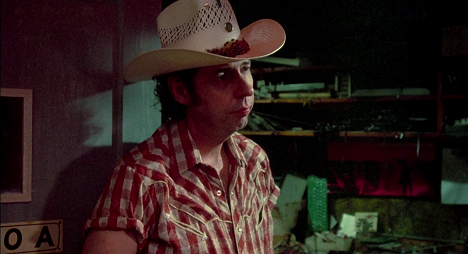 Lou Perryman - Teksańska masakra piłą mechaniczną 2 - Z filmu
