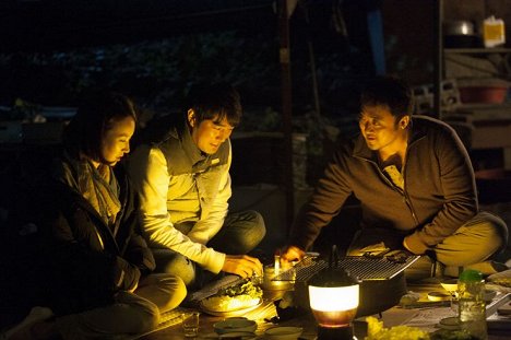 Min-kyeong Kim, Han-seon Jo, Dong-seok Ma - Hamjeong - Van film