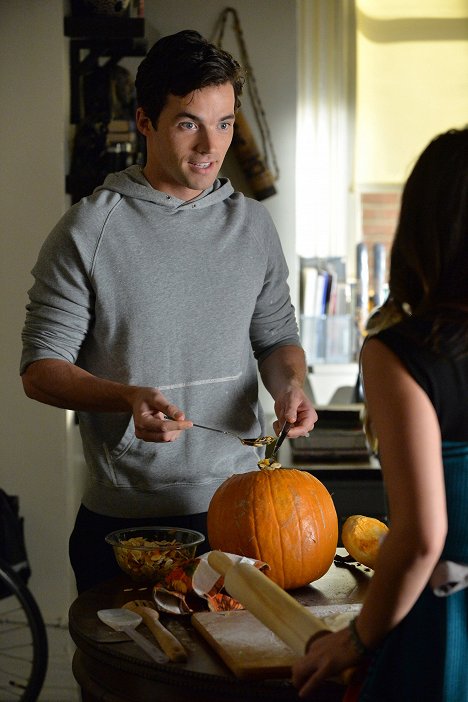 Ian Harding - Pretty Little Liars - Taking This One to the Grave - Photos