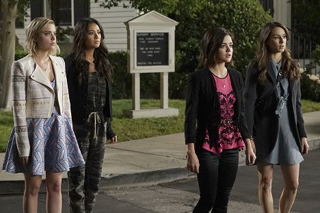 Ashley Benson, Shay Mitchell, Lucy Hale, Troian Bellisario - Pretty Little Liars - Songs of Experience - Photos