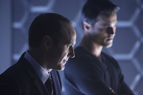 Clark Gregg - Agents of S.H.I.E.L.D. - The Well - Photos