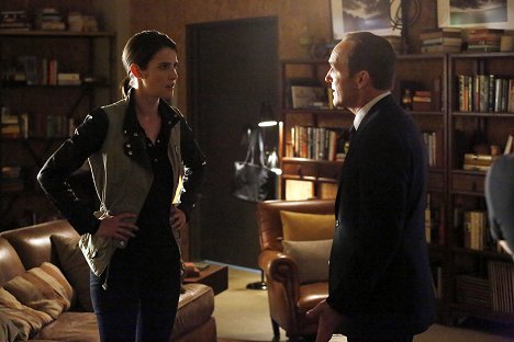 Cobie Smulders, Clark Gregg - Agents of S.H.I.E.L.D. - Nothing Personal - Photos